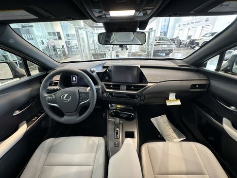 New 2026 Lexus UX 300h FWD image 11