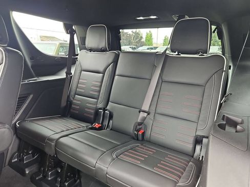 Used 2025 GMC Yukon AT4 Ultimate AWD/4WD image 30