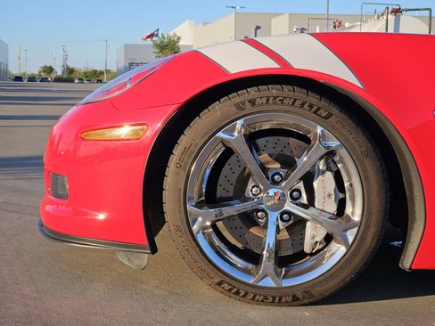 Used 2010 Chevrolet Corvette Grand Sport w/ Preferred Equipment Group RWD image 11