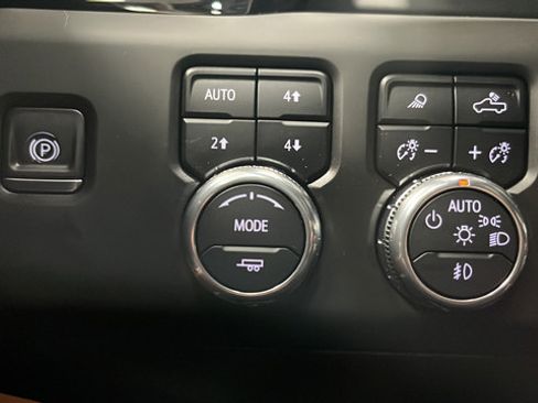 Used 2025 GMC Sierra 2500 Denali Ultimate AWD/4WD image 36