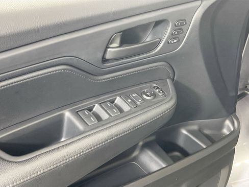 Used 2023 Honda Odyssey EX-L image 17