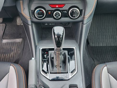 Certified 2023 Subaru Crosstrek 2.5i Limited w/ Moonroof Package image 18