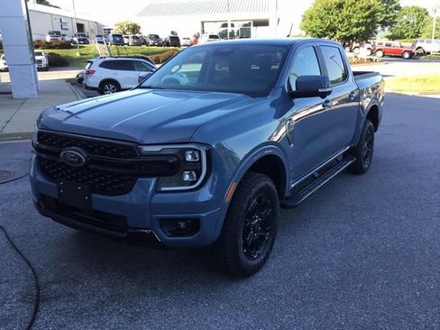 Used 2025 Ford Ranger Lariat w/ FX4 Off-Road Package AWD/4WD image 7