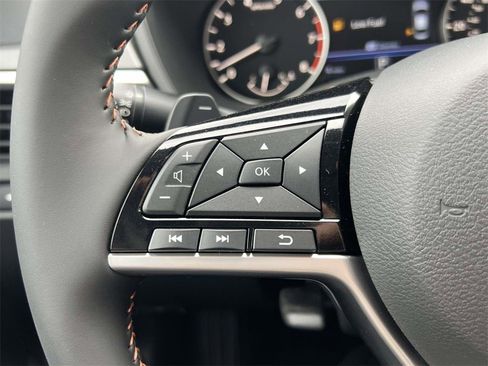 New 2025 Nissan Altima 2.5 SR image 23