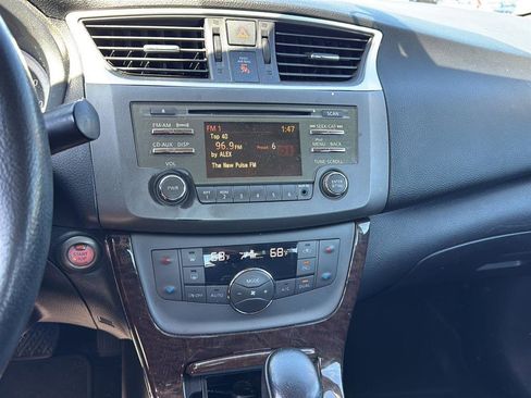 Used 2014 Nissan Sentra SL w/ Leather Package image 3