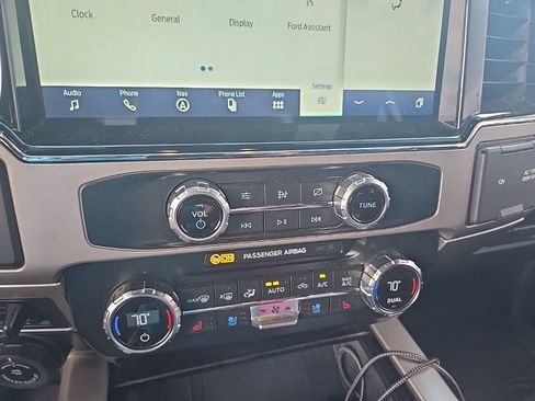 Used 2022 Ford F350 Lariat w/ Lariat Ultimate Package AWD/4WD image 19