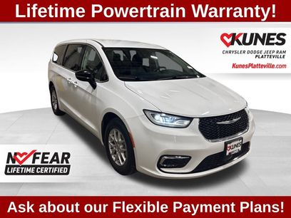 Used 2024 Chrysler Pacifica Touring-L