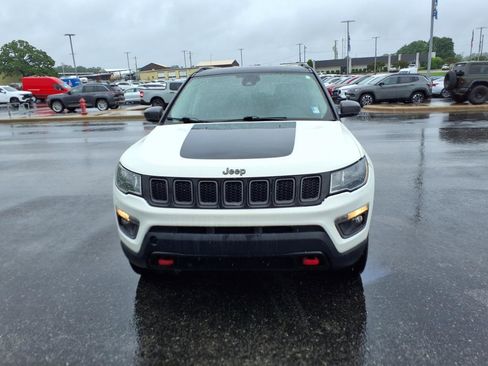 Used 2021 Jeep Compass Trailhawk image 2