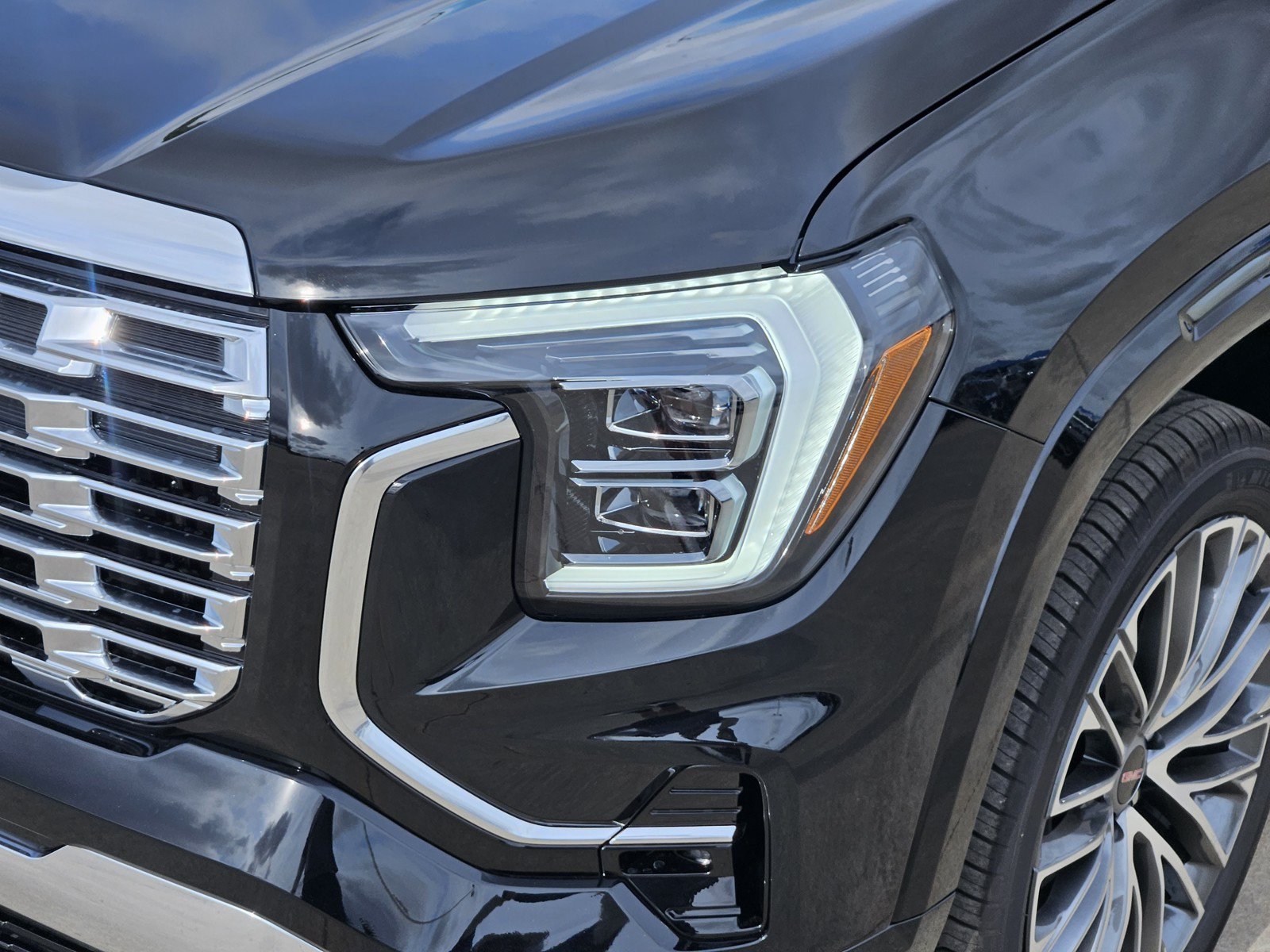 New 2027 GMC Terrain Denali AWD/4WD image 5