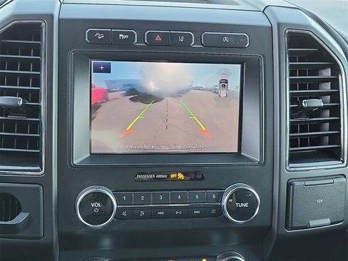 Used 2020 Ford Expedition Limited image 17