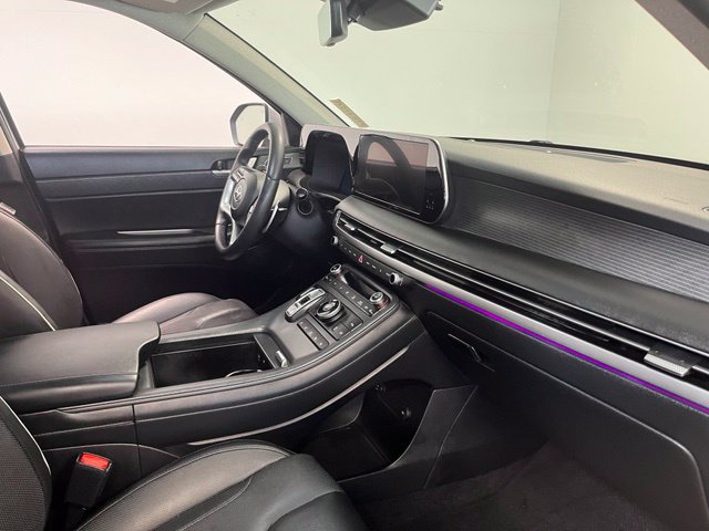 Used 2025 Hyundai Palisade Limited FWD image 11