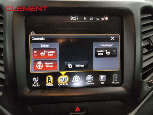 Used 2015 Jeep Cherokee Latitude w/ Cold Weather Group image 24