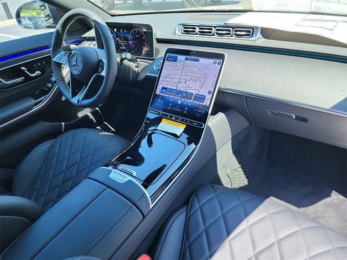 New 2025 Mercedes-Benz S 580 4MATIC Sedan image 20