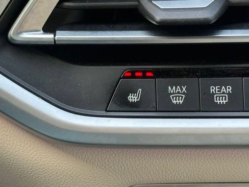 Used 2021 BMW X5 xDrive40i w/ M Sport Package AWD/4WD image 32