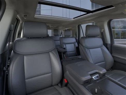 New 2025 Ford Expedition Max Active image 10