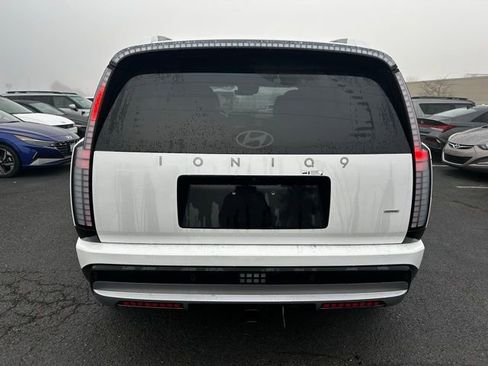 New 2026 Hyundai Ioniq 9 Limited image 7