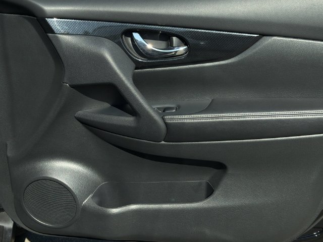 Used 2019 Nissan Rogue SL w/ Premium Package FWD image 37