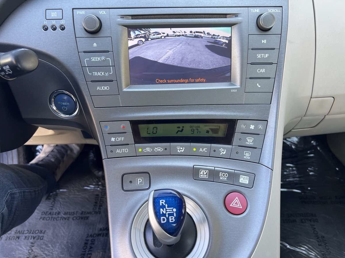 Used 2015 Toyota Prius Two FWD image 12