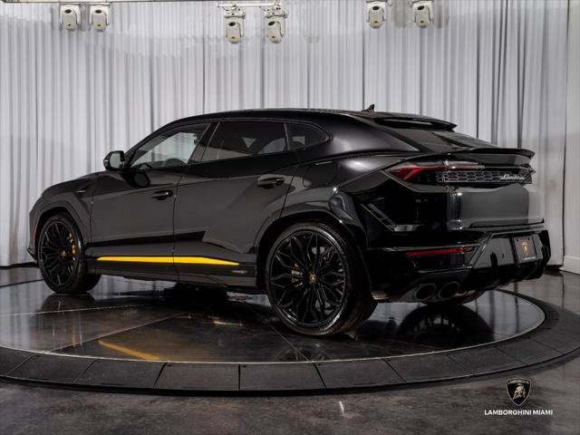 Used 2025 Lamborghini Urus SE AWD/4WD image 10