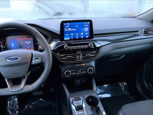 Used 2025 Ford Escape ST-Line AWD/4WD image 7