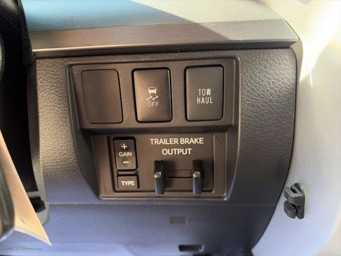 Used 2017 Toyota Tundra TRD Pro AWD/4WD image 34