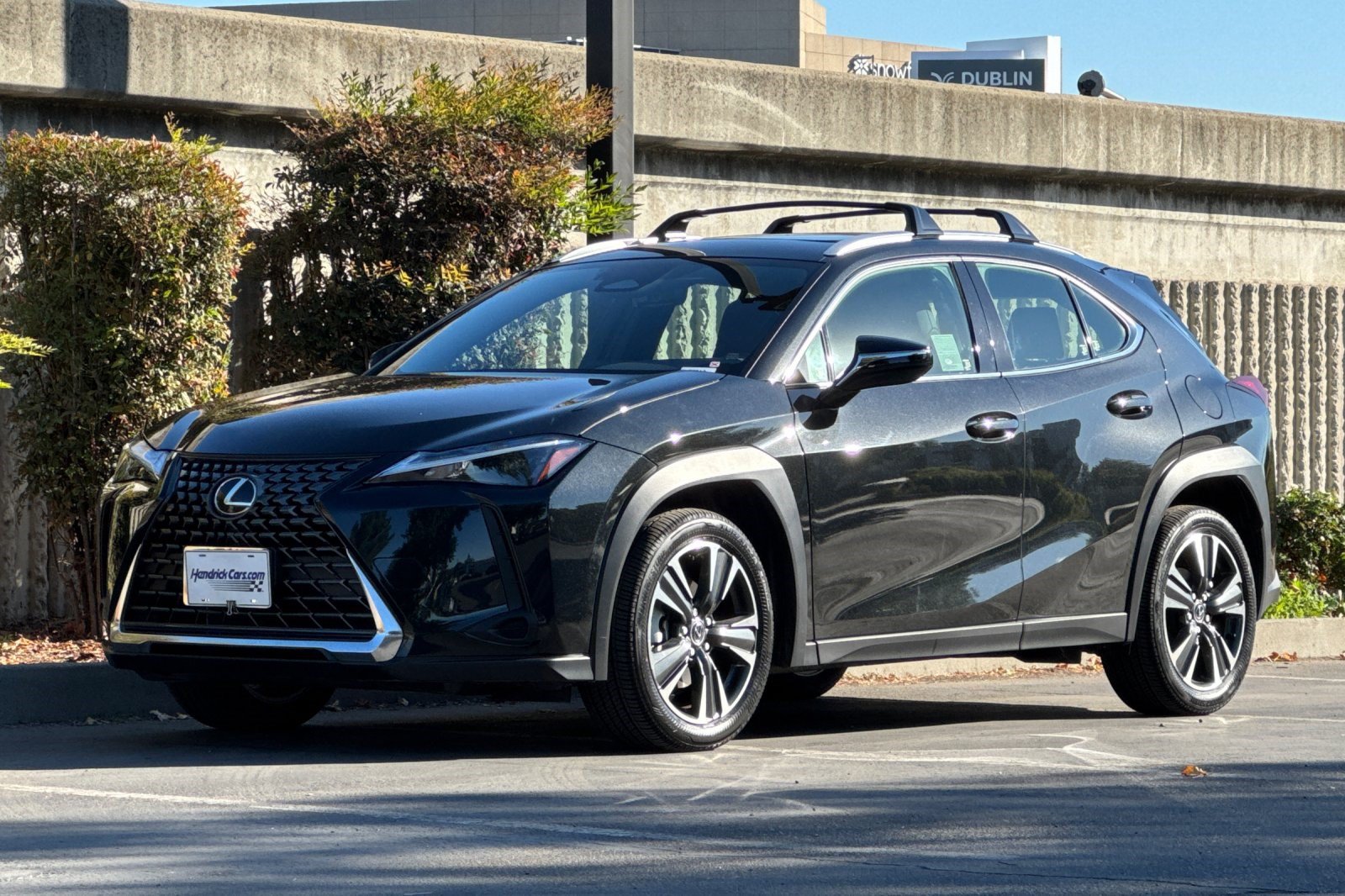 Certified 2025 Lexus UX 300h FWD w/ Accessory Package (Z2) image 9