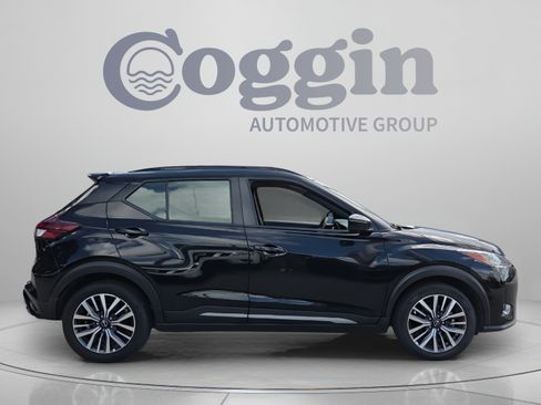 Used 2024 Nissan Kicks SR FWD image 6