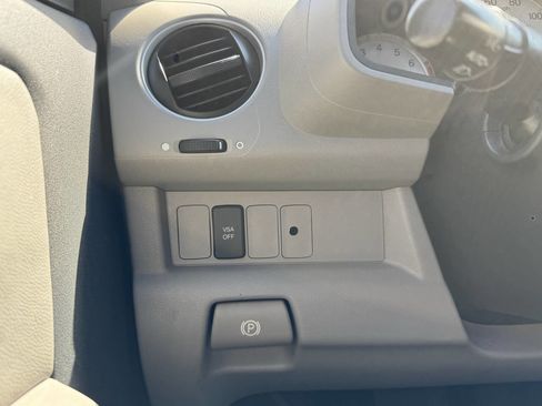 Used 2010 Honda Pilot LX image 8