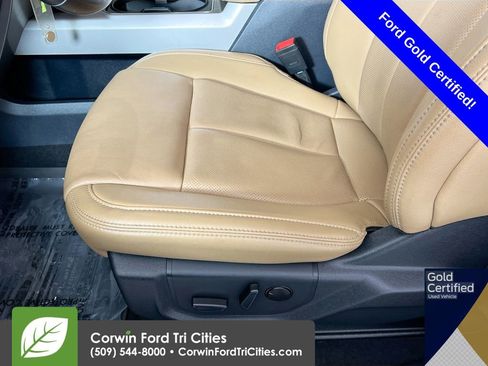 Certified 2022 Ford F350 Lariat w/ Chrome Package image 22