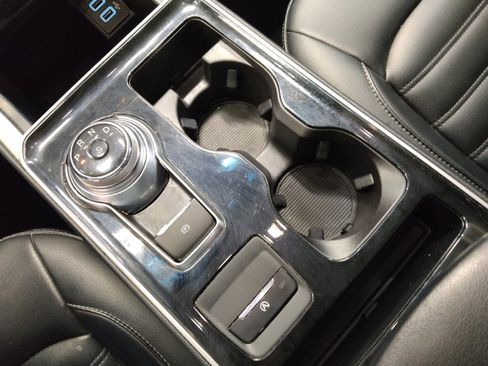 Used 2019 Ford Edge SEL w/ Equipment Group 201A image 26