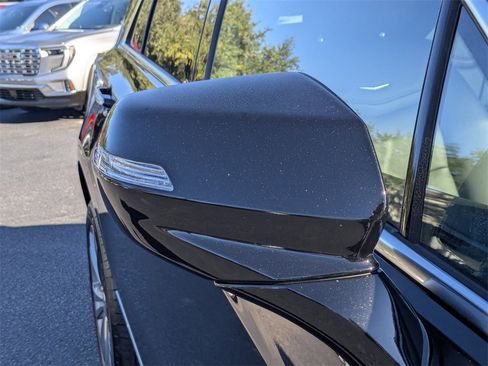 Certified 2025 Cadillac XT5 Premium Luxury image 13