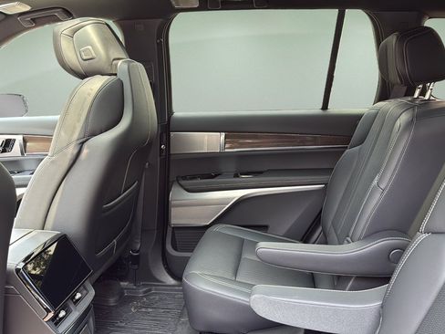 Certified 2026 Cadillac Vistiq Sport w/ LPO, Floor Liner Package AWD/4WD image 21