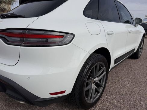 Used 2022 Porsche Macan image 4