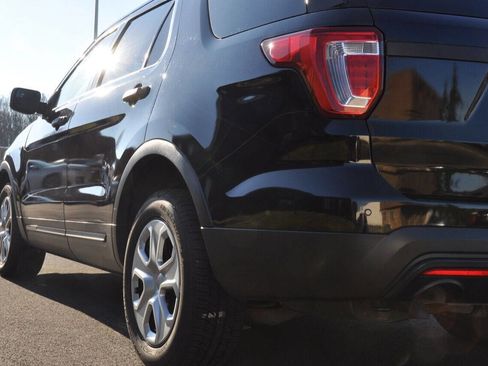 Used 2017 Ford Explorer 4WD Police Interceptor image 12