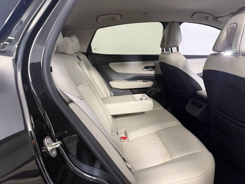Used 2023 Nissan Ariya FWD image 30
