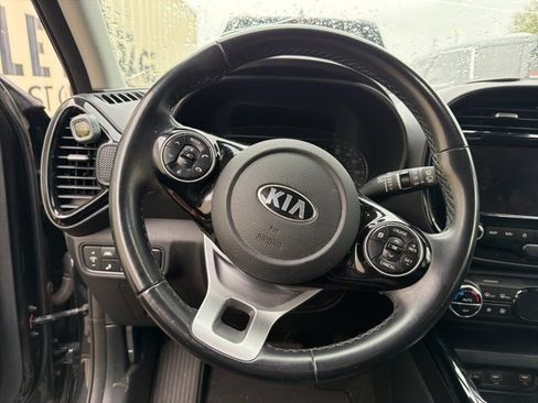 Used 2021 Kia Soul EX image 14