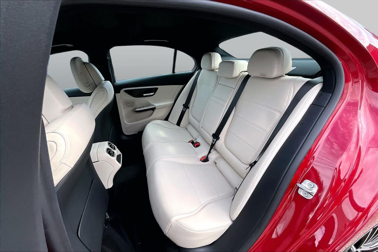 Used 2026 Mercedes-Benz C 300 4MATIC Sedan image 20