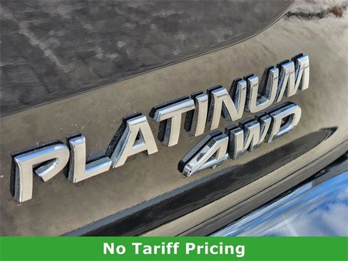 Certified 2025 Nissan Pathfinder Platinum image 11