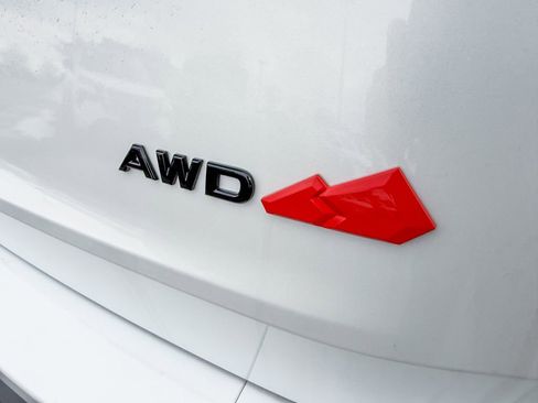 New 2026 Nissan Rogue SV image 7