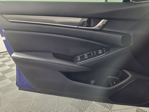 Used 2022 Honda Accord Sport image 19