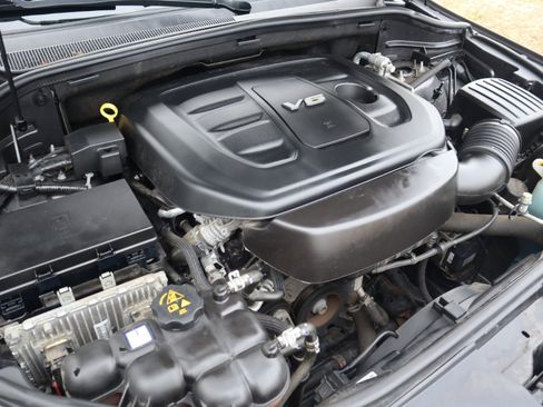 Used 2018 Jeep Grand Cherokee Limited image 32