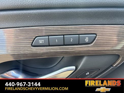 Used 2023 GMC Terrain Denali w/ Black Diamond Edition AWD/4WD image 15