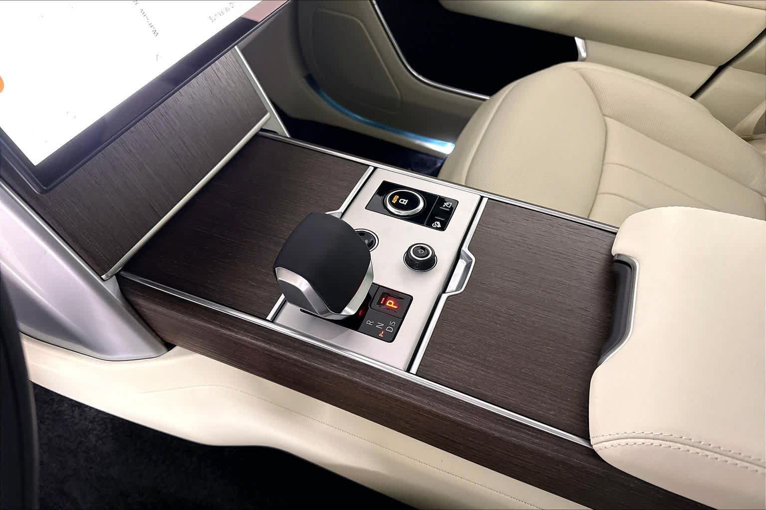 New 2027 Land Rover Range Rover SE AWD/4WD image 7