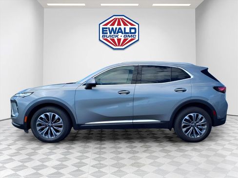 Certified 2025 Buick Envision Preferred AWD/4WD image 3