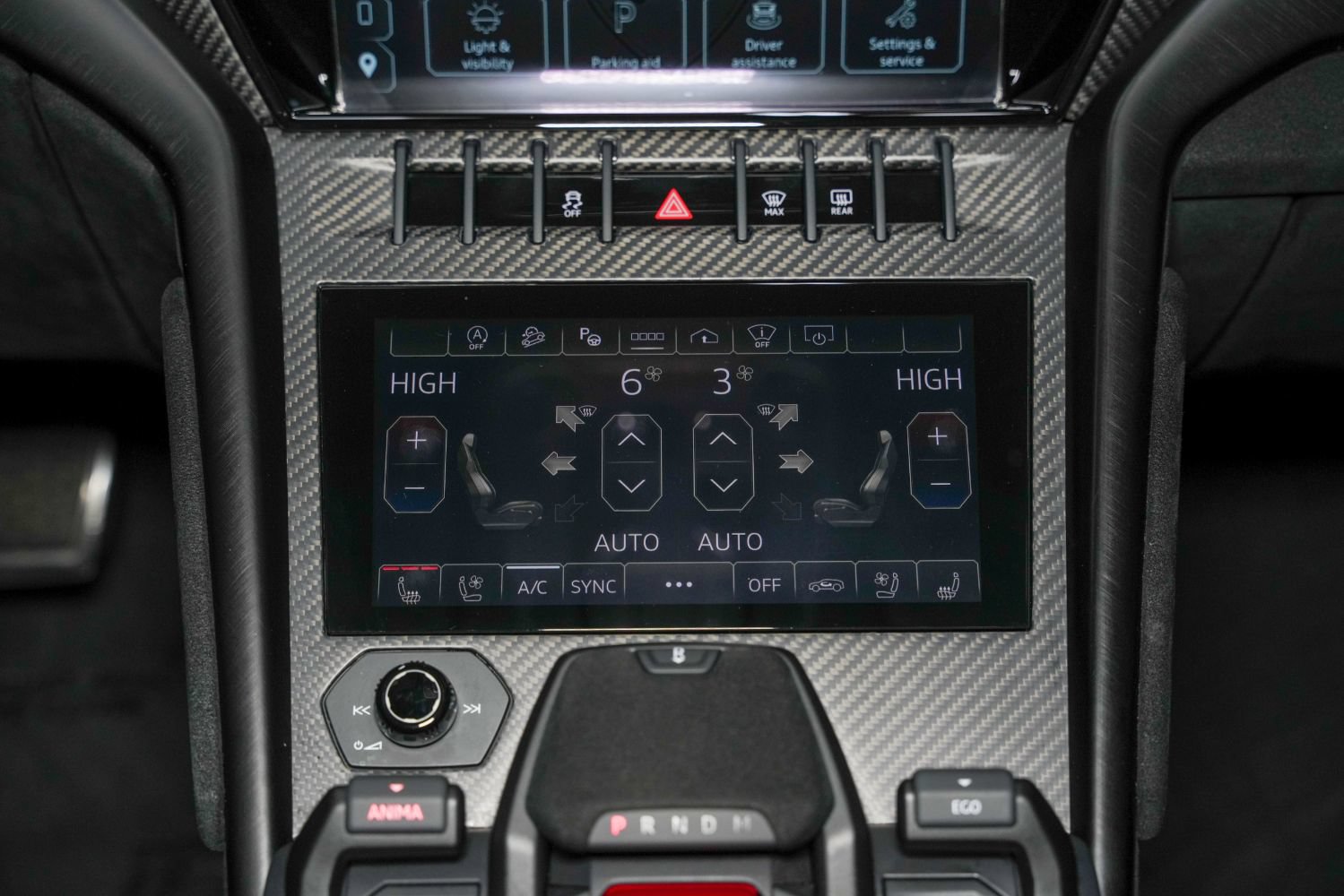 Used 2023 Lamborghini Urus Performante AWD/4WD image 52