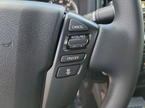 New 2026 Nissan Frontier SV w/ Tow Package image 6