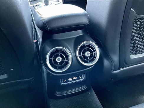 Used 2022 Alfa Romeo Stelvio Sprint AWD/4WD image 10