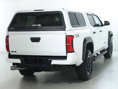 Used 2024 Toyota Tacoma TRD Off-Road image 46