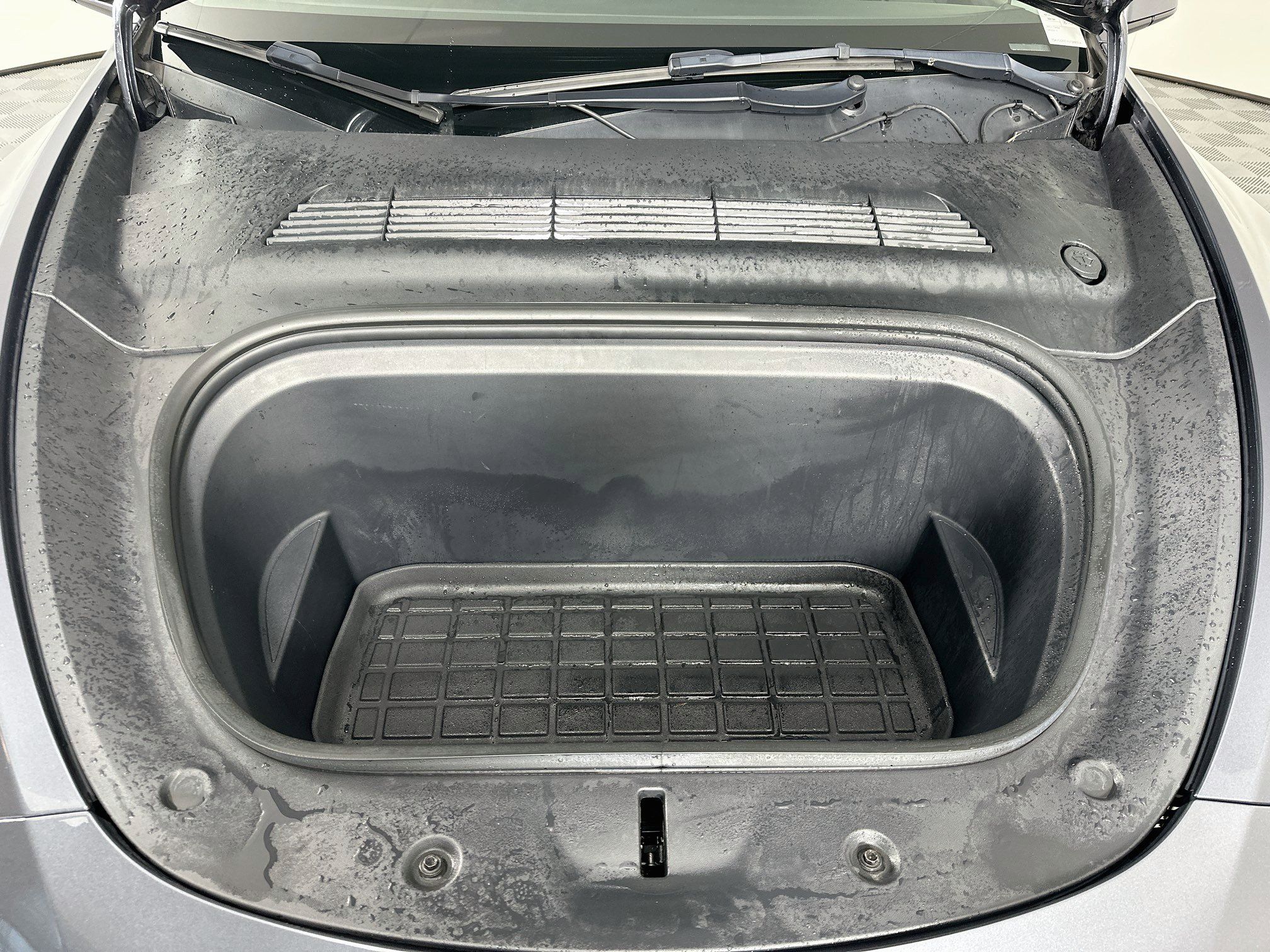 Used 2022 Tesla Model Y Long Range AWD/4WD image 34