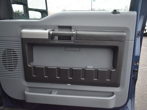 Used 2015 Ford F250 XLT w/ XLT Value Package image 39